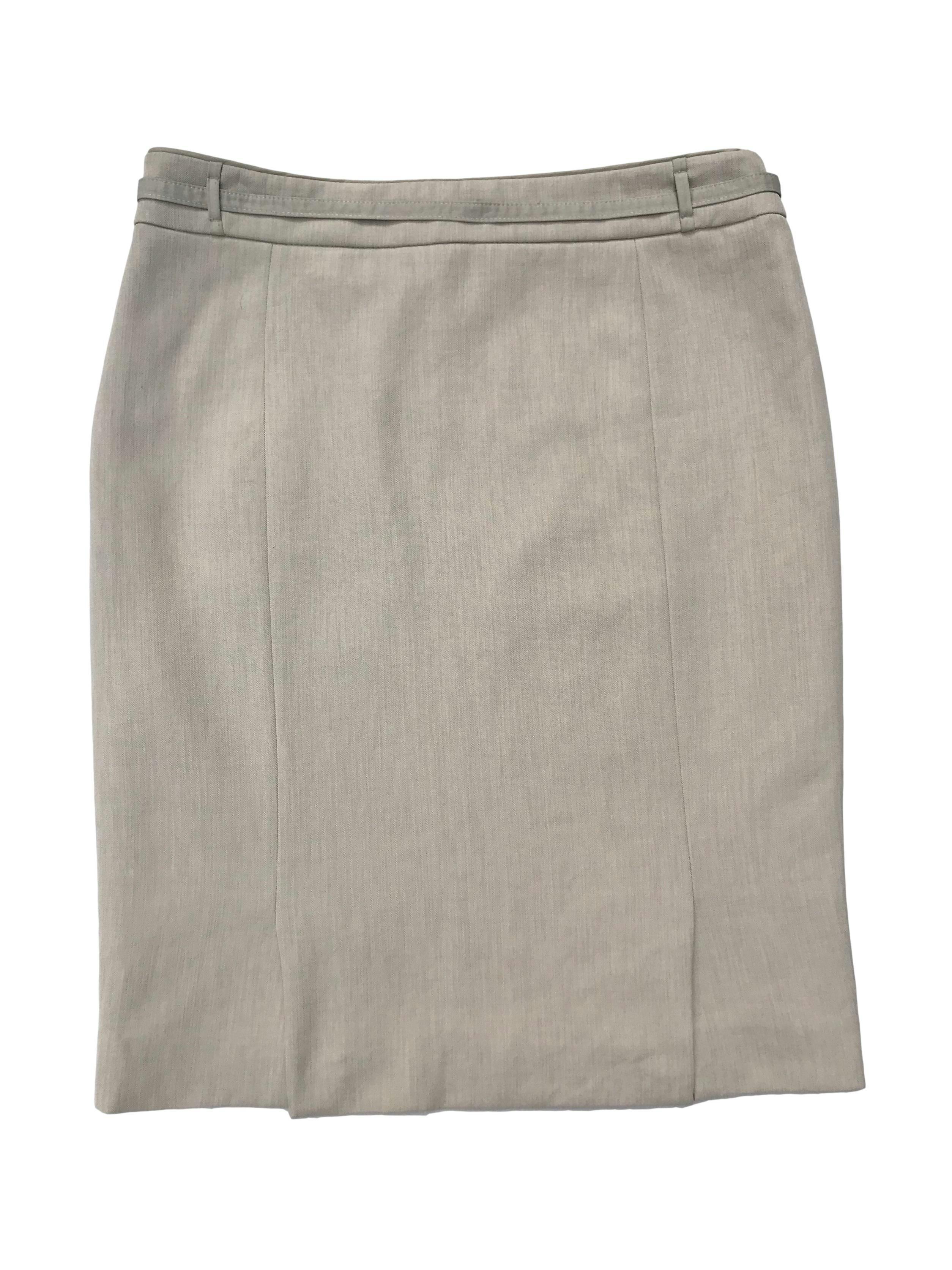 Falda formal Mango en tono crema, forrada, con cierre lateral y correita. Cintura 78cm Cadera 96cm Largo 55cm
