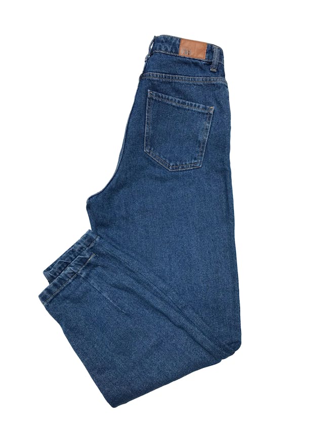 Slouchy jean Zara 100% algodón, tiro alto, modelo five pockets. Cintura 62cm Cadera 90cm Largo 98cm foto 2