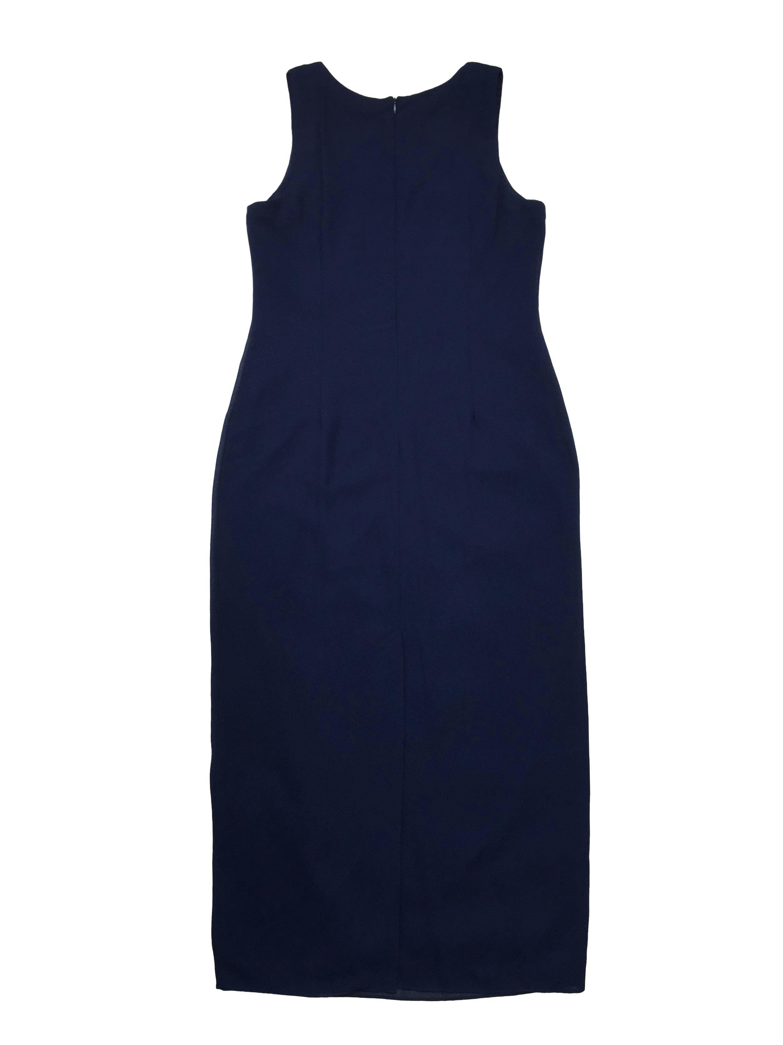 Vestido largo de crepé azul marino, forrado, cierre invisible en la espalda y abertura en la basta. Busto 105 Largo 140cm