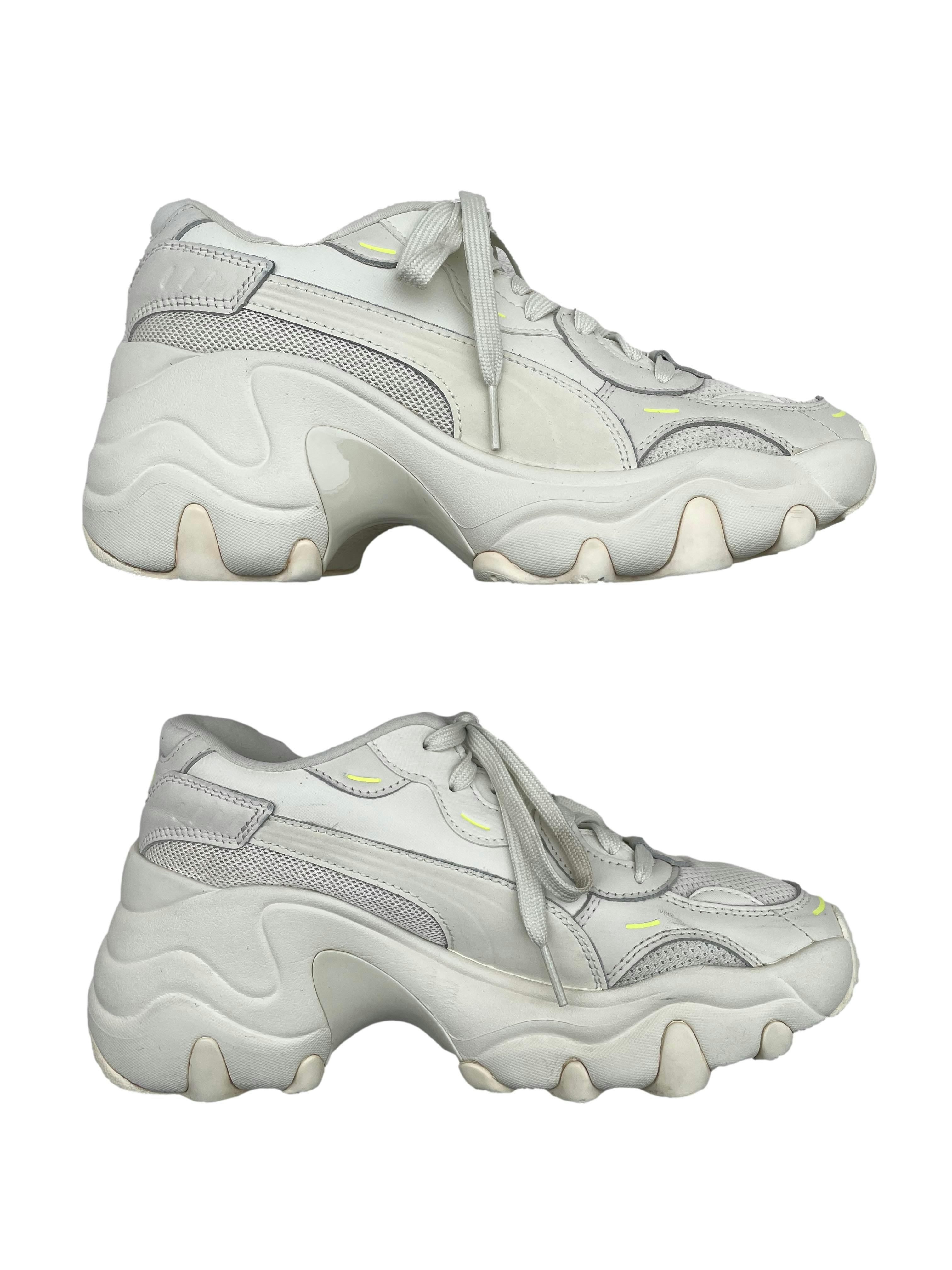 Deshonestidad Roux Torpe Zapatillas Puma blancas con acentos neón, plataforma 5cm. Estado 8/10 | Las  Traperas
