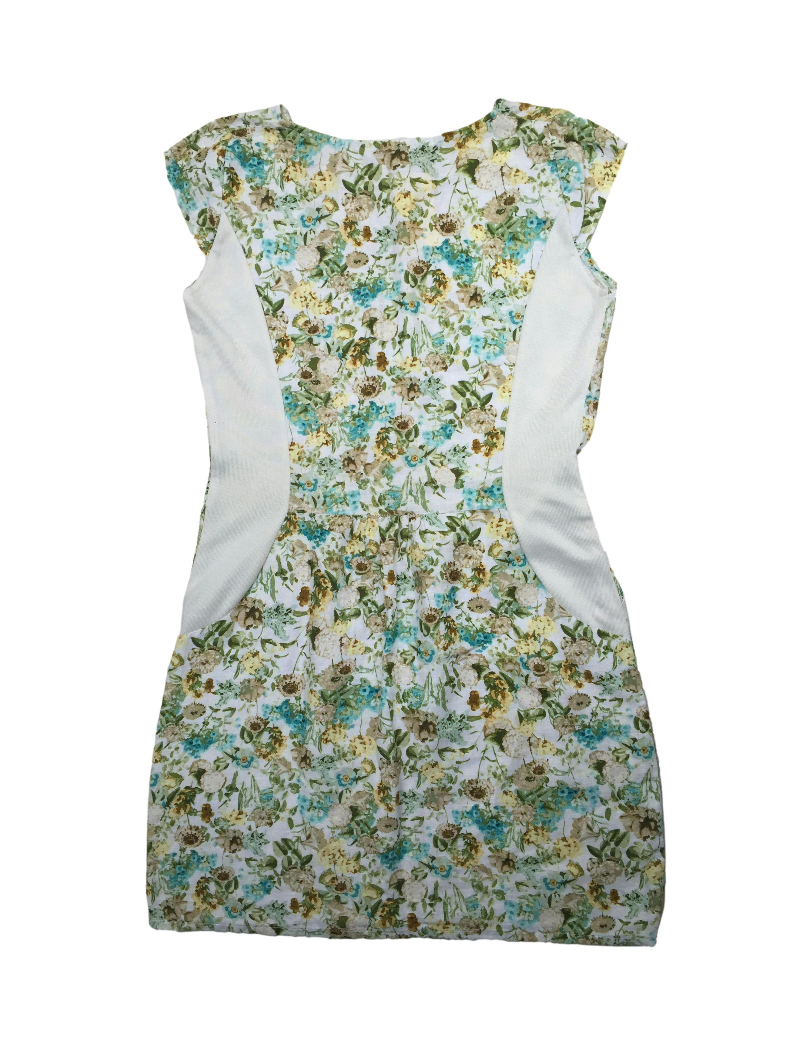 Vestido de lino crema con flores en tonos tierra, bolsillos laterales. Busto 90cm Largo 85cm