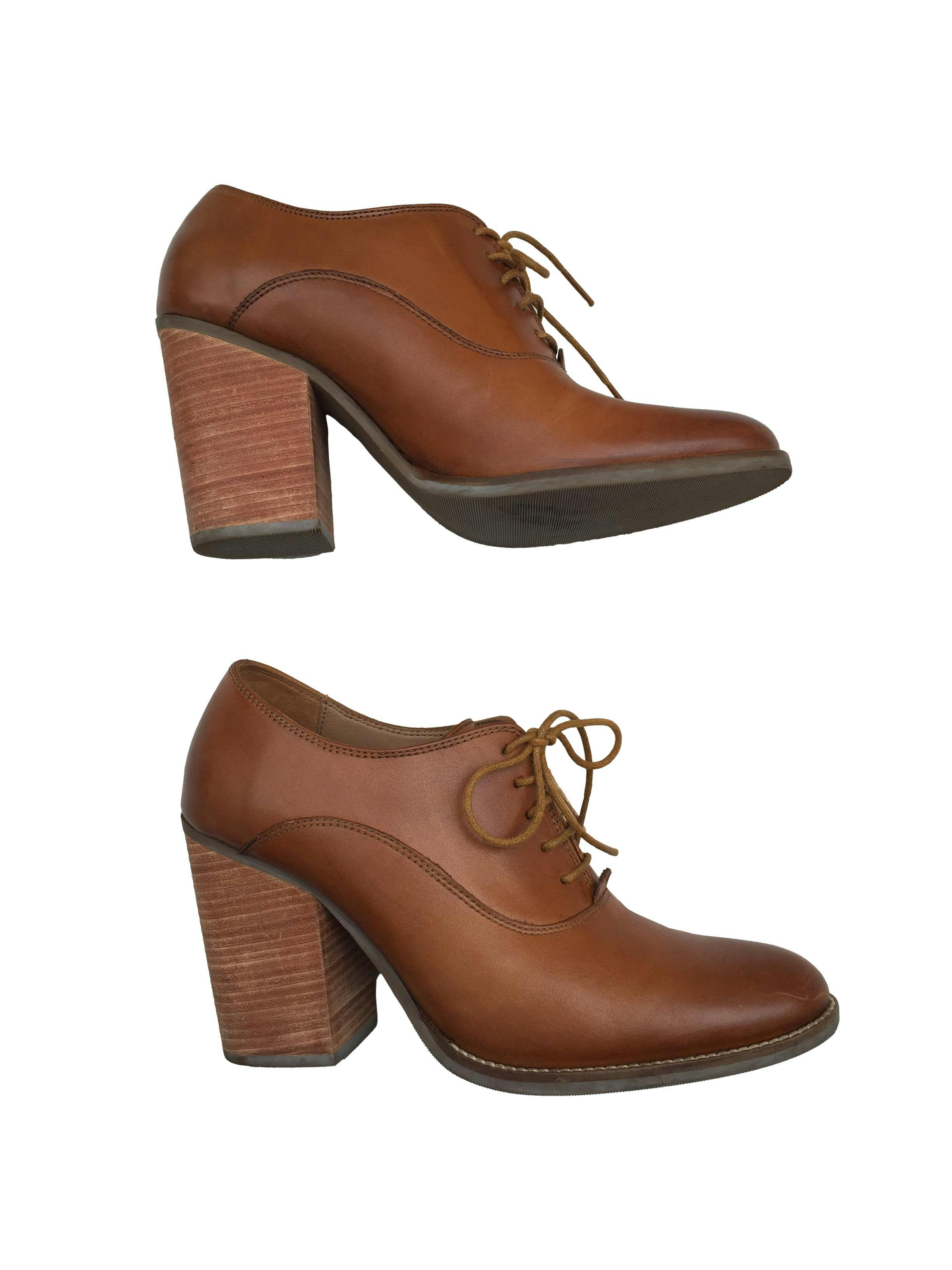 Zapatos Bruno Ferrini 100% cuero color calabaza con cordones, taco 9cm. Estado 9/10. Precio original S/570.