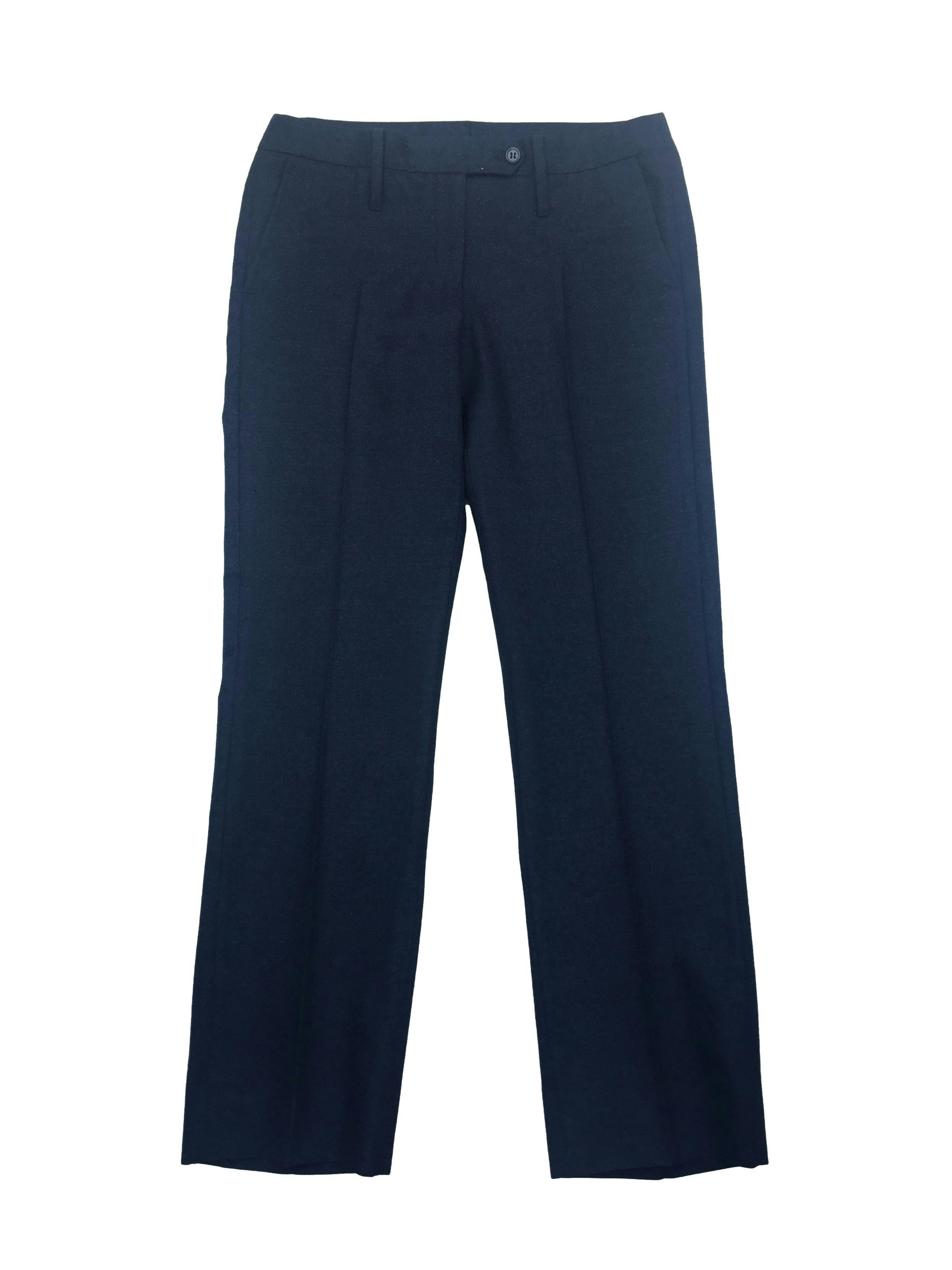 Pantalón sastre de lanilla azul marino, corte recto con tres bolsillos. Cintura 80cm, Tiro 22cm, Largo 95cm.