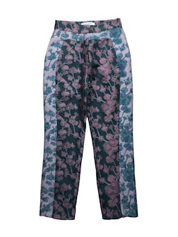 Pantalón de vestir Elliat brocado verde con patrón floral en tonos lila, bolsillos y aberturas frontales en basta. Precio original S/780. Cintura 70cm, Largo 101cm.