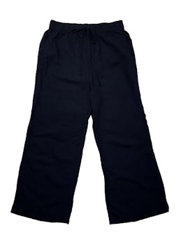 Pantalón Abercombie and fitch mezcla de lino negro, elástico en la cintura, bolsillos delanteros y pasador para anudarse, corte recto. Cintura:  68cm (sin estirar), Tiro: 32cm, Largo: 87cm