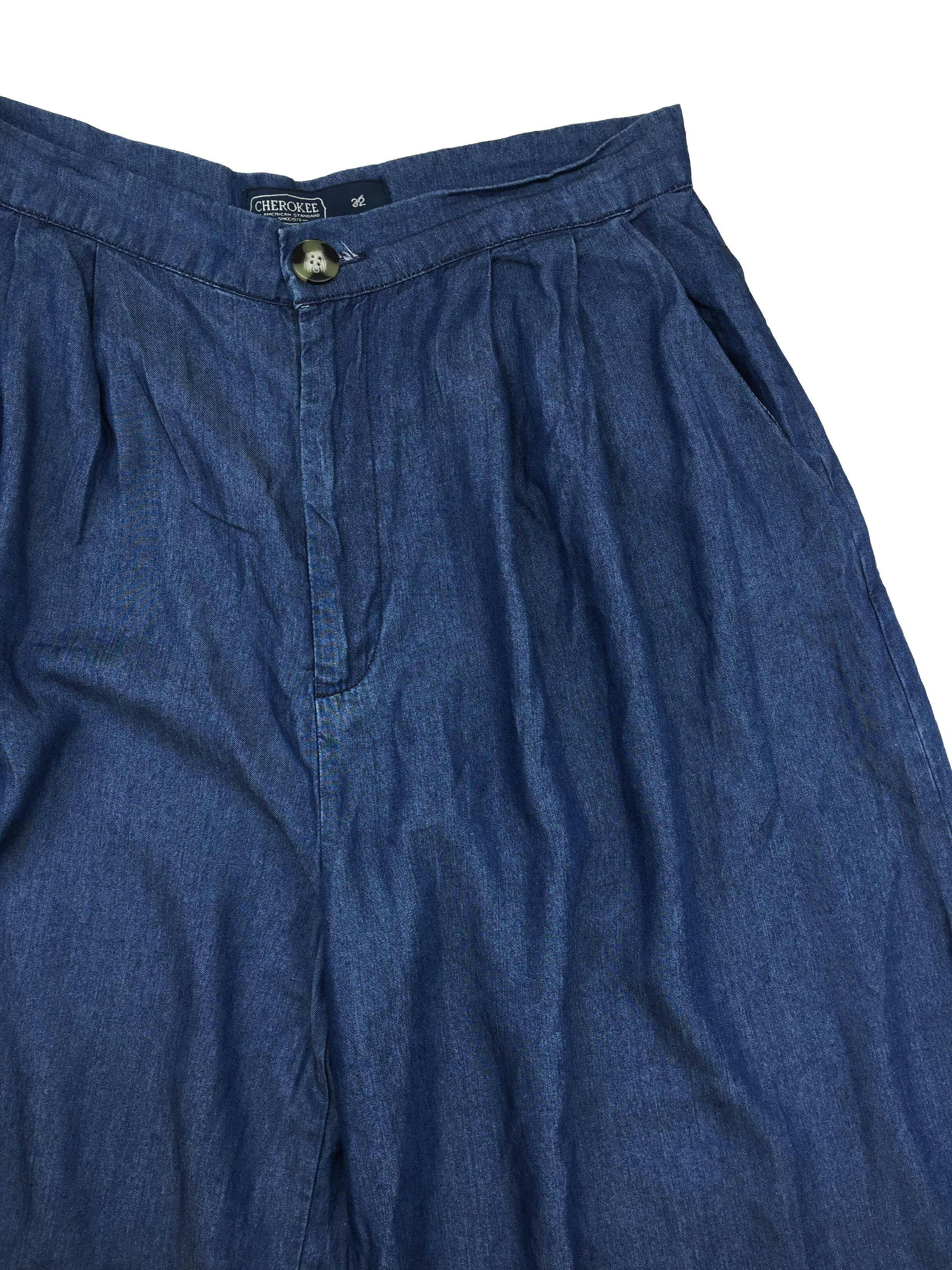 Pantalón Cherokee palazo azul, tela fluída. Cintura: 78cm, Tiro: 35cm, Largo: 95cm.