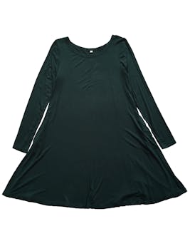 Vestido verde oscuro, stretch con bolsillos. Busto: 92cm (sin estirar), Largo: 94cm