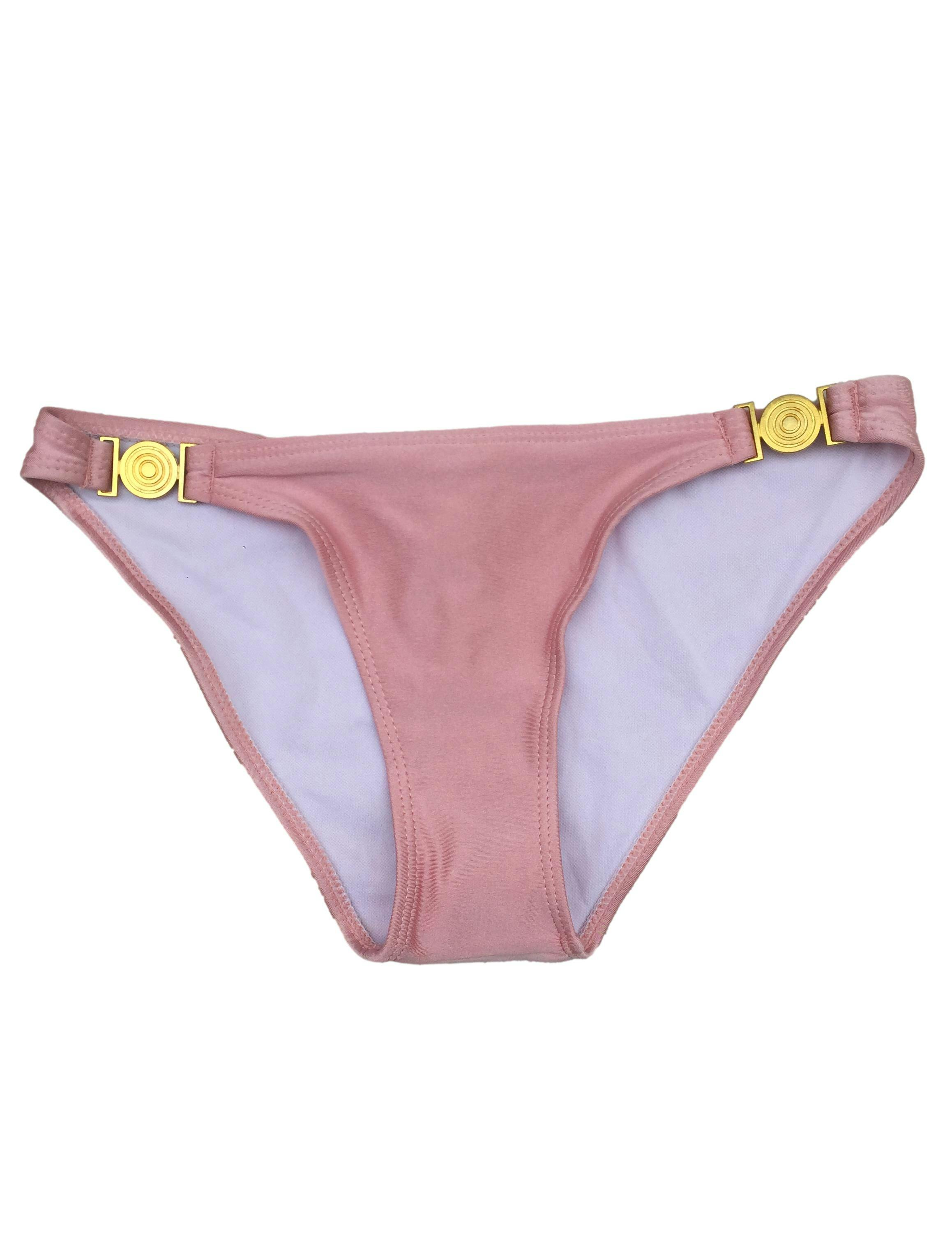 Truza ropa de baño rosa perlado, detalle de círculos dorados. CIntura: 66cm. Nuevo sin etiqueta
