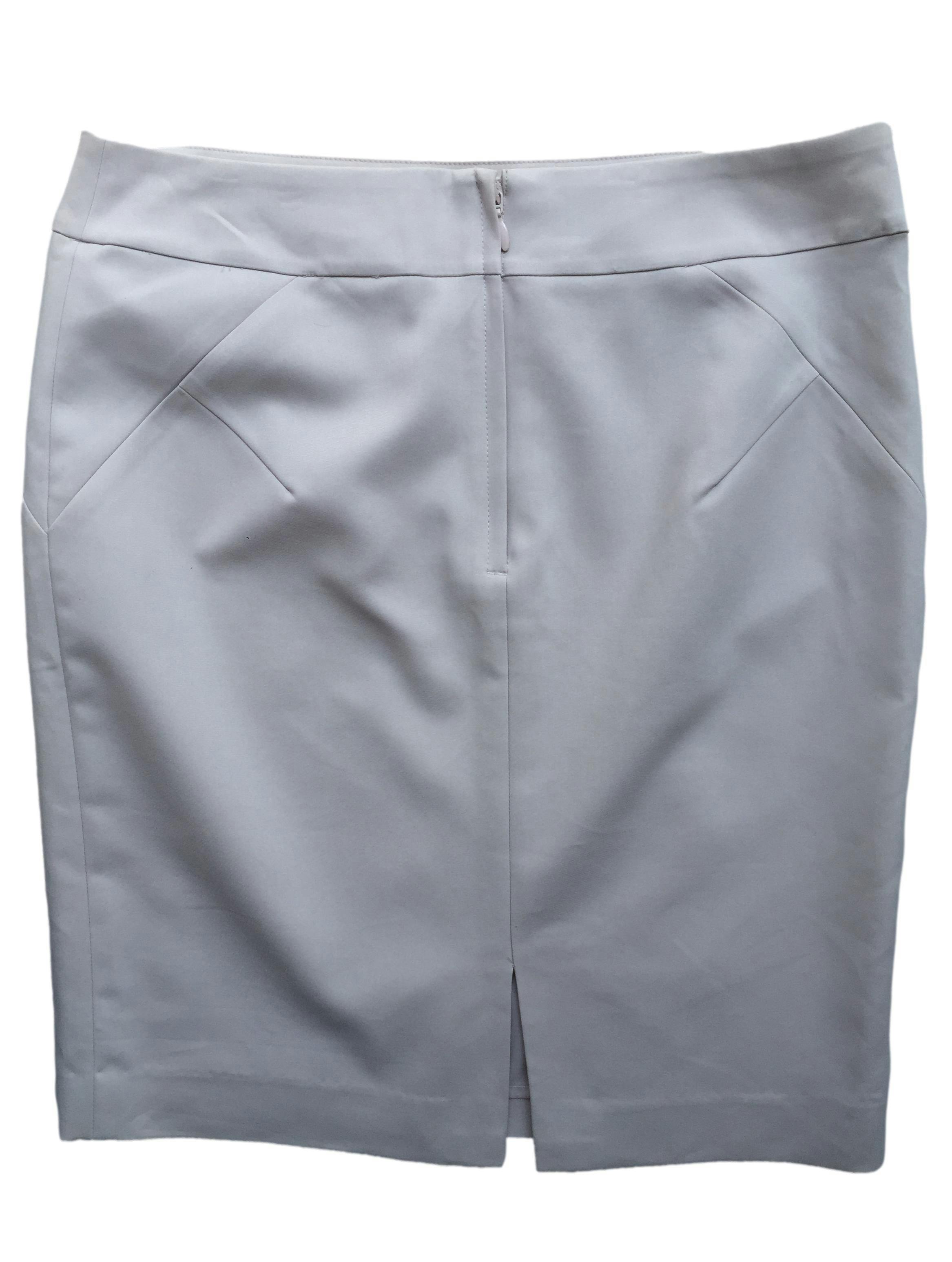 Falda crema H&M, corte recto, cierre invisible. Cintura 84cm, Largo 54cm