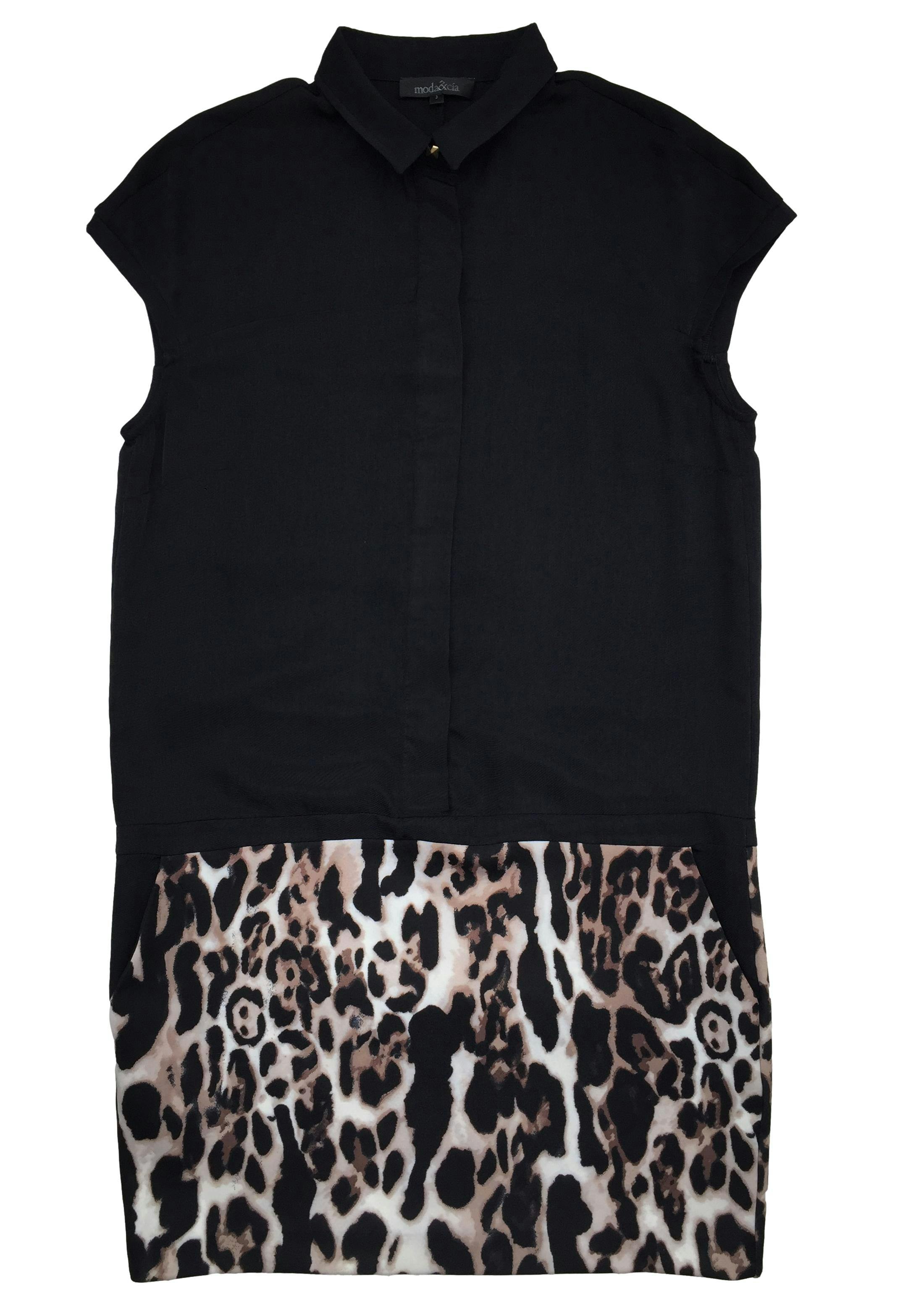 Vestido Moda & cia negro de cuello camisero, falda en animal print, con botones delanteros invisibles. Busto 100cm, Largo 92cm