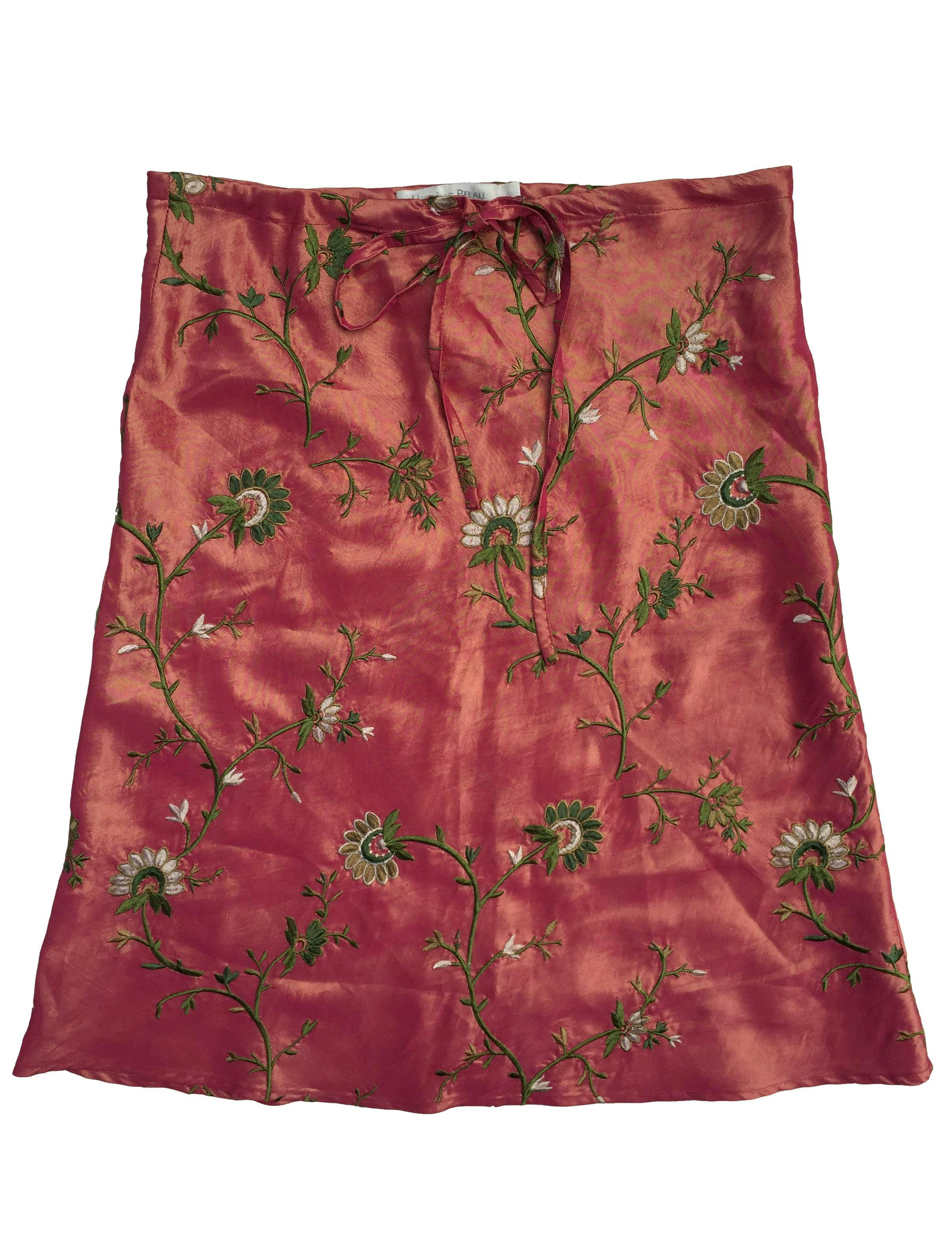 Falda Michelle Belau rosada con bordado de flores, cintos ajustables. Cintura 76 cm, Largo 58 cm. 