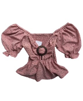 Blusa palo rosa calada, panal de abeja posterior, detalle de círculo de madera delantero, stretch. Busto: 62cm (sin estirar), Largo: 30cm