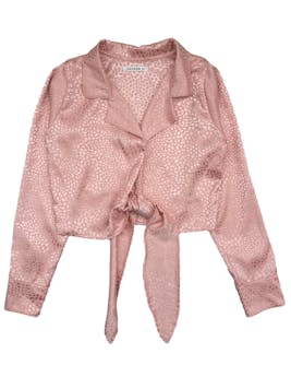 Blusa crop rosada animal print con cintos para amarrar. Busto 96 cm, Largo 36 cm.