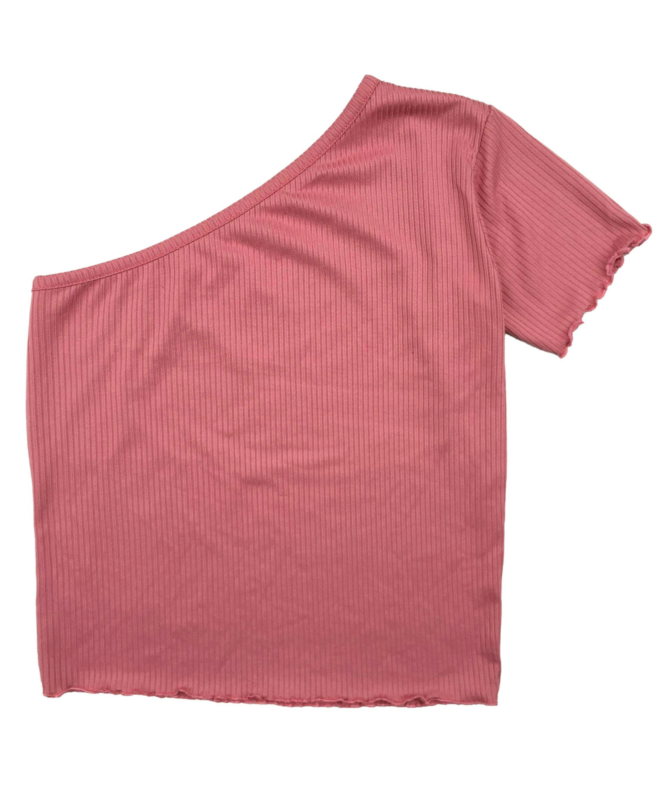 Polito rosado de tejido acanalado, one shoulder. Busto 78 cm sin estirar, Largo 43 cm.