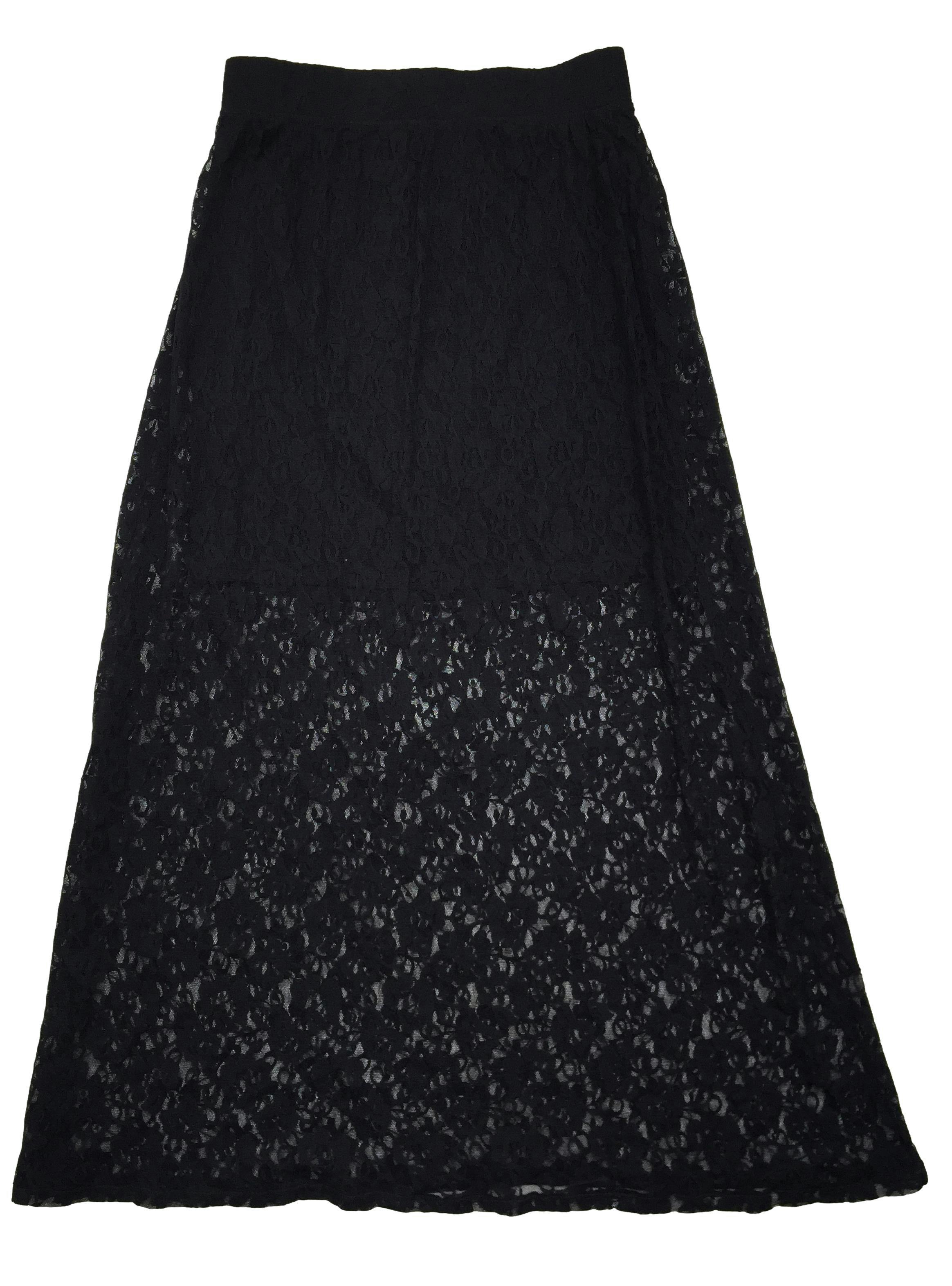 Falda Sybilla negra de encaje con forro interior, pretina elástica. Cintura 70 cm, Largo 102 cm.