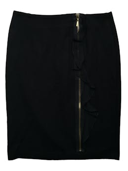 Falda negra con detalle de cierre dorado delantero y blonda. Cintura 68 cm, Largo 52 cm.