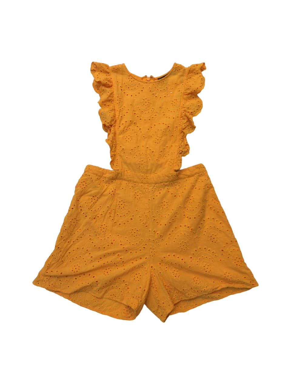 Romper New York & Company 100% algodón amarillo calado, forro interno, cierre y broche posterior. Busto: 102 cm, Cintura: 88 cm, Tiro: 33 cm, Largo: 87 cm