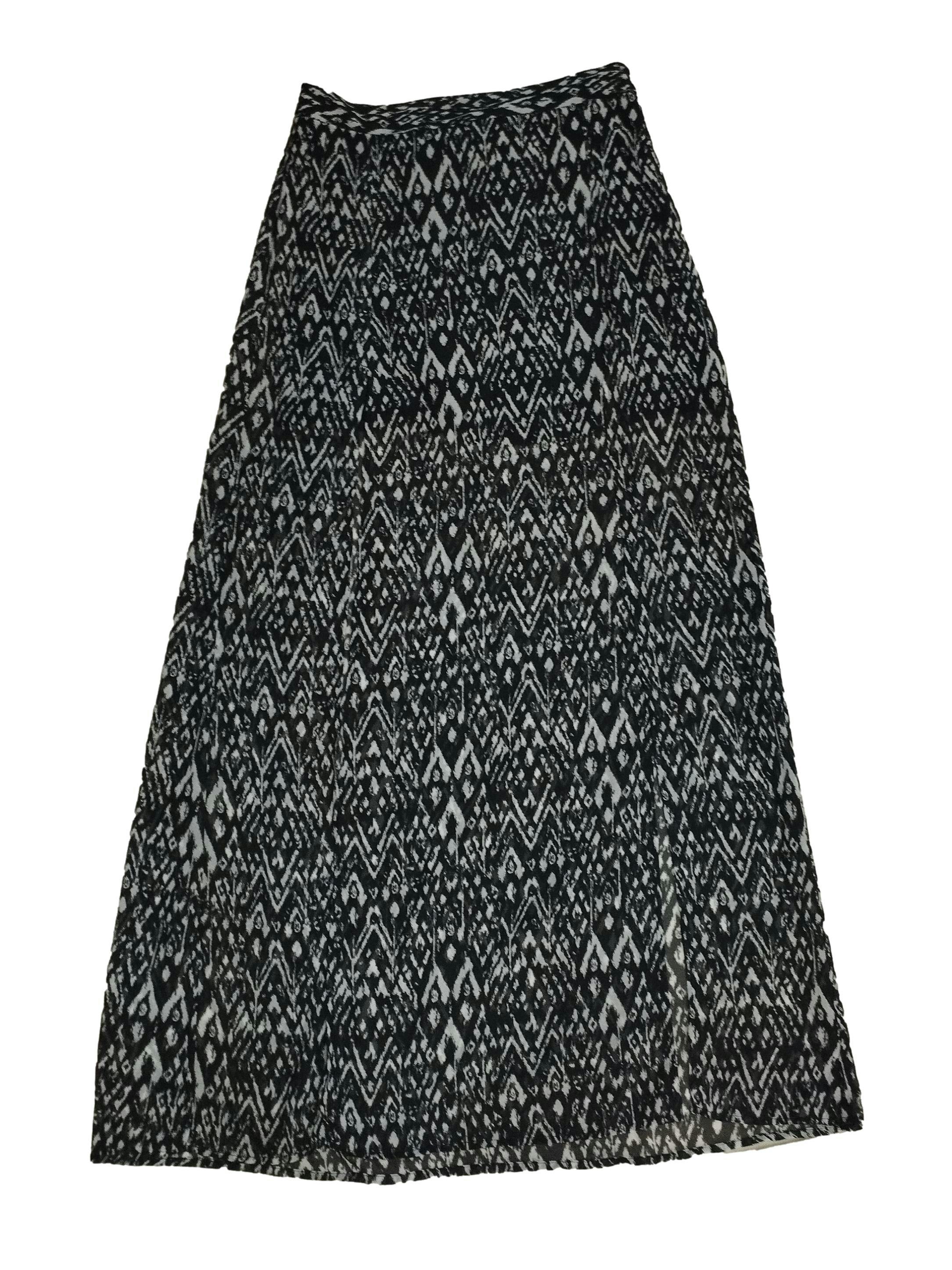 Falda H&M de gasa estampado de cebra, con forro, aberturas delanteras, cierre invisible posterior y elástico posterior. Cintura: 70 cm, Largo: 109 cm. Nuevo con etiqueta.