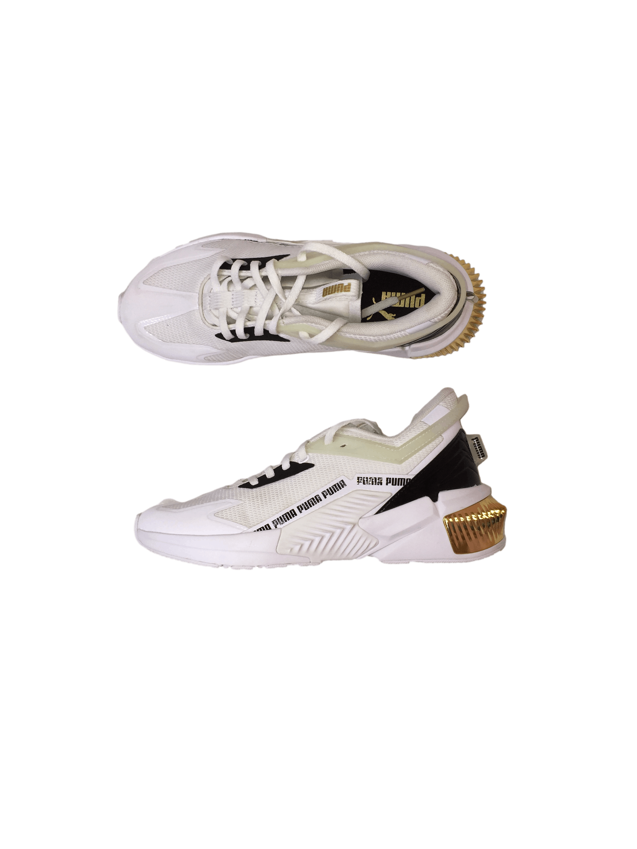 zapatillas Puma urbanas blancas con detalle dorado en el talón