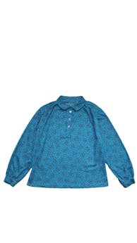 Blusa vintage celeste manga larga con estampado de puntos de colores, botones delanteros, cuello alto. Busto: 106 cm, Largo: 57 cm