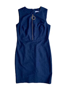 Vestido Calvin Klein azul manga cero, zipper dorado delantero con aro dorado, zipper posterior. Busto: 96cm, cintura: 80cm, largo: 92cm. Precio original 120 USD.