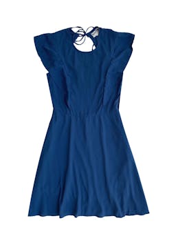 Vestido Cherokee azul marino de tela fresca, manga cero con vuelos, corte A y pequeño escote redondo en espalda. Cintura: 70cm, Busto: 84cm, Largo: 98cm.