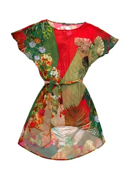 Vestido en gasa con flores y hojas  de colores ocre, verde ,maranja y amarillo , manga corta, cinturón de la misma tela , con cola de pato, busto: 130 cm , largo: 120 cm 