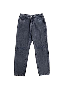 Pantalón jean Azucar negro con rasgados en la rodilla. Cintura: 72cm, largo: 92cm