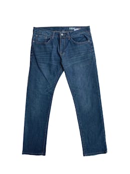 Pantalón jean Izod con bordados en los bolsillos posteriores. Cintura: 92cm, largo: 103cm
