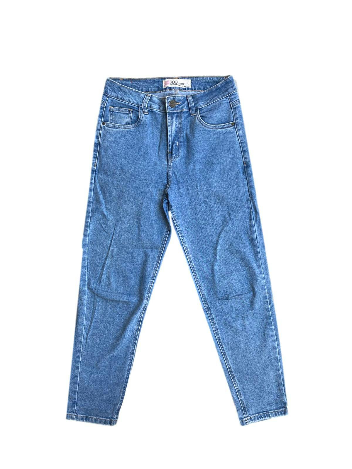 Pantalón jean Doo Australia. Cintura: 76cm, largo: 95cm