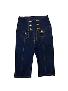 Chavito jean, tiro alto, pretina ancha con botones, bolsillos pequeños, cintura: 68 cm, tiro: 36 cm, largo: 66cm